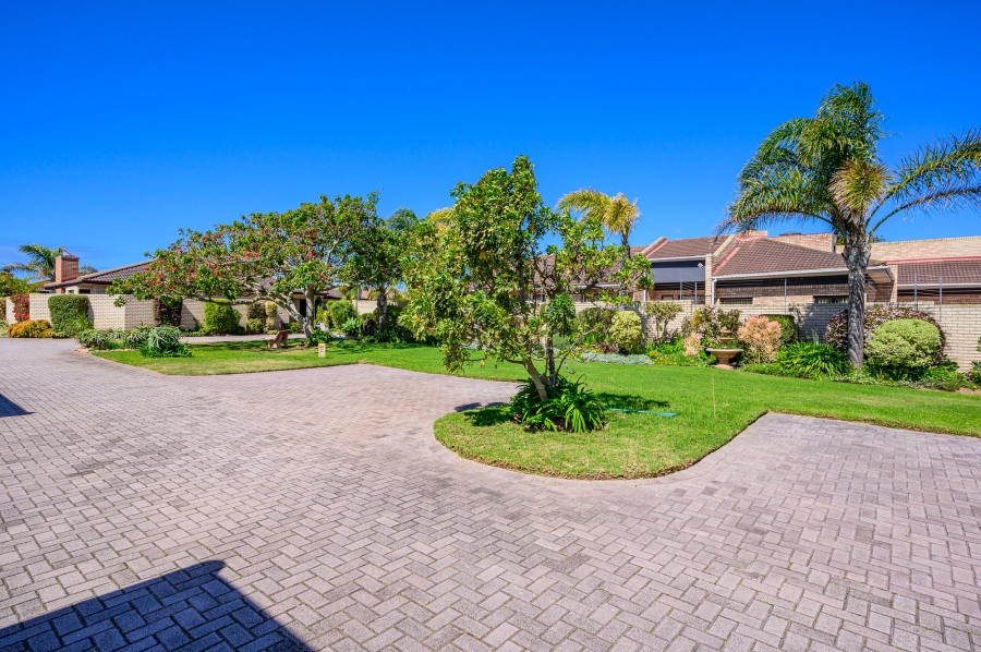 3 Bedroom Property for Sale in Summerstrand Eastern Cape